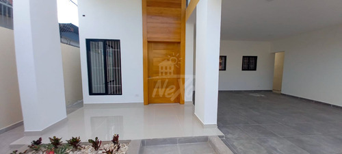 Hermosa Casa Nueva En Santiago (jpc-233)