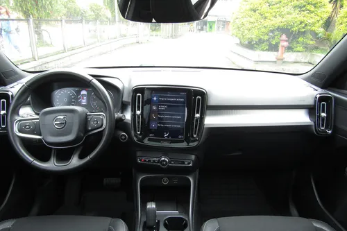 Volvo XC40 2.0 T4 Momentum