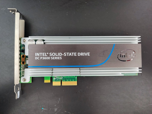 Disco Sólido Interno Intel Dc P3600 Series 1.6tb