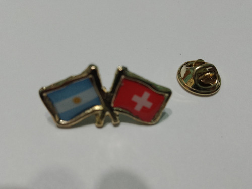 Pins Suiza Con Bandera Argentina De 2 Cms