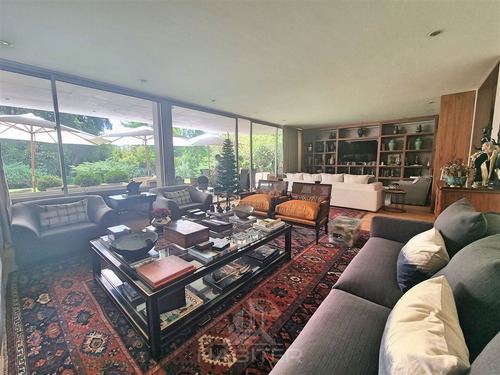 Departamento Con Jardín, Valle Escondido