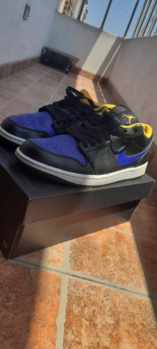 Air Jordan 1 Low Black Dark Concord Taxi 553558-075