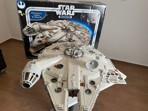 Halcon Milenario Trilogy Star Wars Electronico 2004