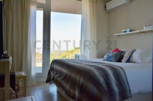 Venta De Departamento 2 Ambientes Con Vista Al Rio En Vicente López