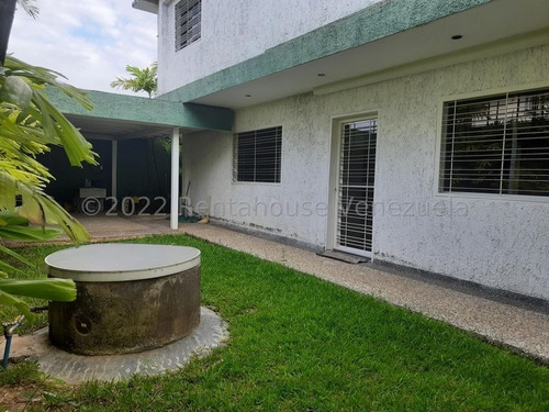 Imagen 15 de 16 de Amplia Casa Dúplex . En Urb. Falcon Crest. San Juan De Los Morros 22-27205 Yinett A.