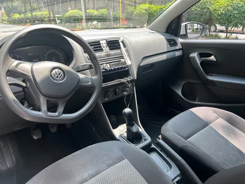 Volkswagen Vento 1.6 Starline Mt