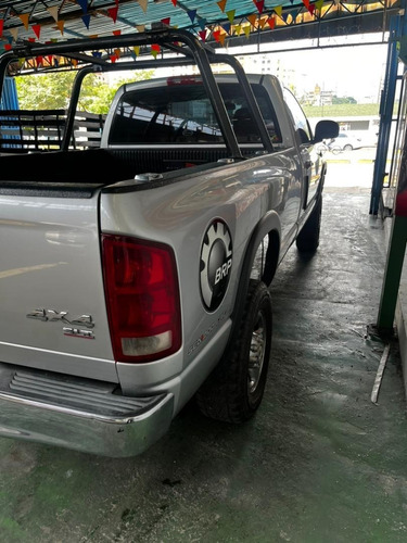 Imagen 4 de 14 de Dodge Ram 2500