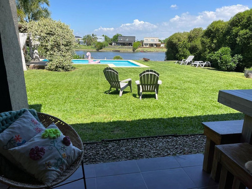 Venta Casa 5 Amb. BÂș San Benito - Benavidez