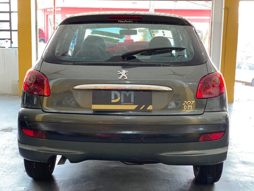 Peugeot 207 1.4 Xr Flex 5p - 2010/2011