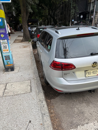 Golf Variant Version Sel, Unico Dueño. Automático.