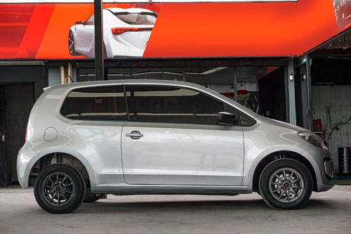 Imagen 8 de 13 de Volkswagen Up! 1.0 Take Up! Aa 75cv 2016