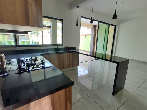 Casa Nueva En Pedregal De Las Fuentes, Jiutepec Morelos.