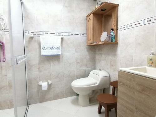 Imagen 17 de 21 de Vende Apartamento Primer Piso 132 Mt Sector Villa Del Aburrá P.1