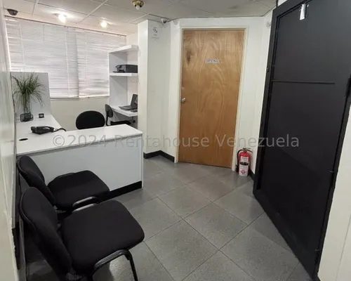 Oficina En Venta El Recreo