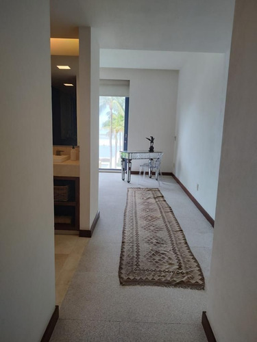 Departamento En Venta En Acapulco Frente A Playa