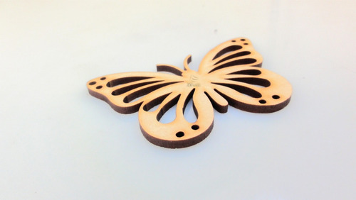 Imagen 3 de 3 de Mariposa Calada X300u 5x3.3 - Mdf / Fibrofacil