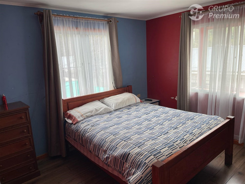 Casa De 140m2 En Venta De 4 Dorm. En Las Cabritas Calera