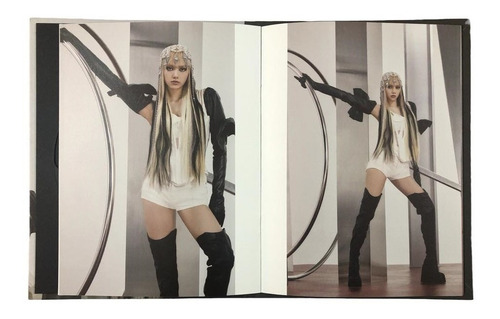 Blackpink Born Pink Cd Photocard Poster Lisa Version