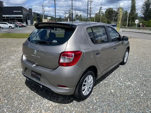 Renault Sandero Expression Mt 1.6 4x2