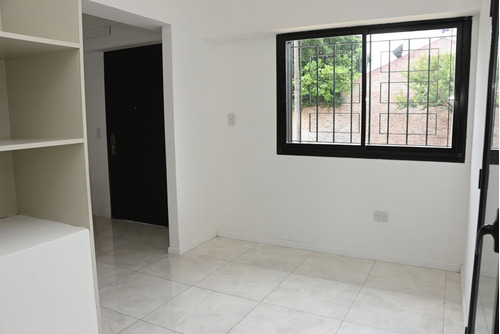 Casa 3 Amb Reciclada Con Terraza Y Quincho-permuta