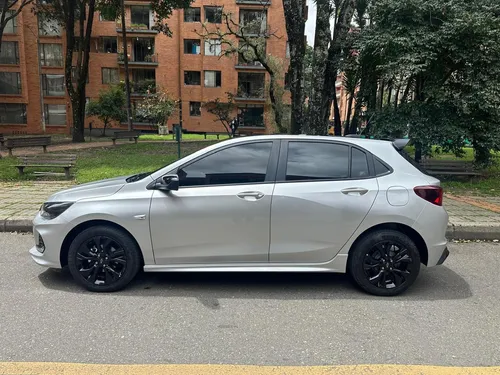 Chevrolet Onix 1.0T Rs Mt