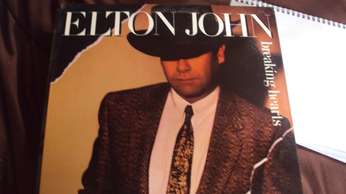 Vinilo Lp Elton  John Breaking Hearts Disco Doble