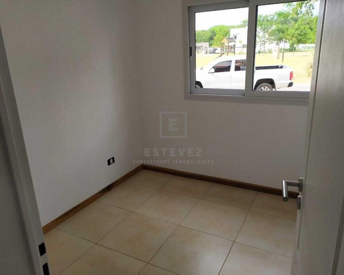 Casa En Venta Frente A La Plaza De Juegos, 3 Dormitorios. Barrio Cerrado San Matias, Escobar