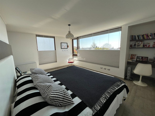 Casa En Venta En Exclusivo Condominio De Concón