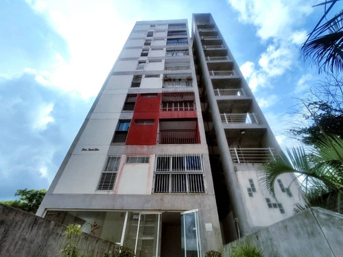 Venta De Apartamento Urbanización Quenda, Los Teques. Of