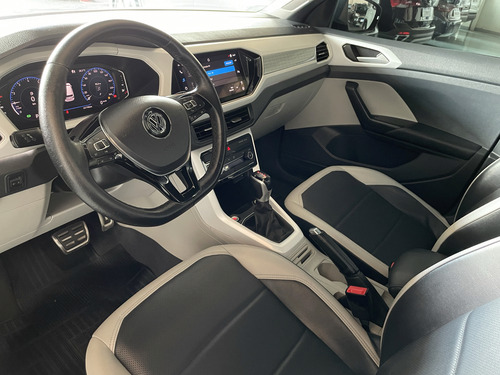 Volkswagen T-Cross 1.4 250 TSI TOTAL FLEX HIGHLINE AUTOMÁTICO