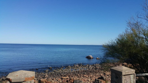 Frente Al Mar En Punta Fría