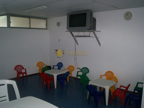 Apartamento En Venta Y Alquiler. Excelente Ubicación- Ref: 3383