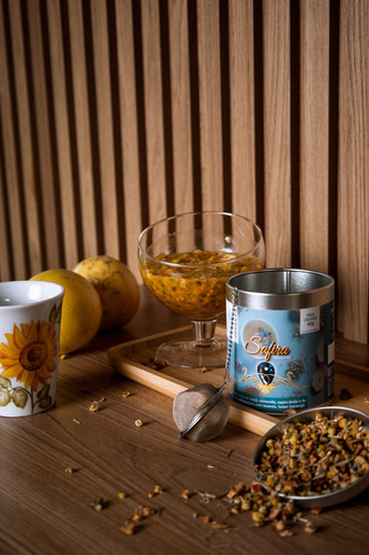Chá Relaxante - Chá Misto, Camomila E Capim Limão Lata 40g