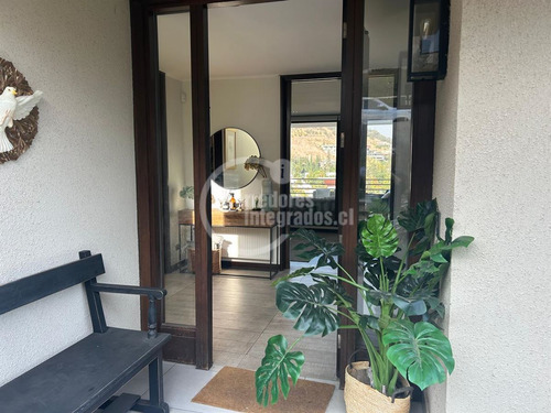 Casa En Venta De 4 Dorm. En Lo Barnechea Los Litres