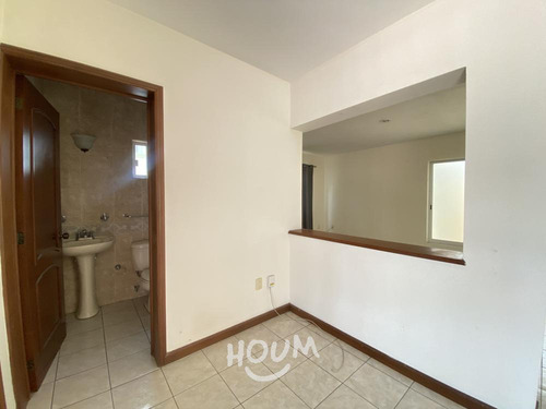 Casa En Jardín Real, Zapopan Con 4 Recámaras, 220 M², Id: 153696