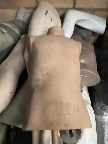 4 Und Torso Maniquie Niño Fibra Vidrio Tronco Medio Cuerpo (Usado)