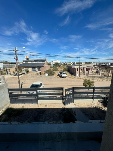 Casa En Venta 3 Dorm Romerillo N°4288 E/ Verbena Y Cortaderas Precio U$d225.000