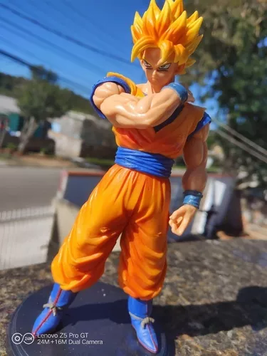 Figure Goku Super Sayajin em Resina PVC - Axel Colecionaveis