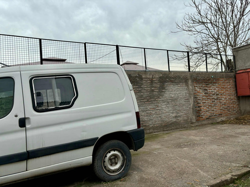 Fábrica, Empresa, Galpón En Gran Terreno,excelente Ubicación