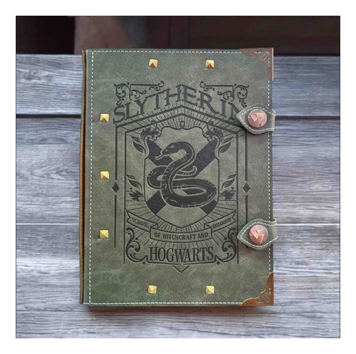 Carpeta/libreta Harry Potter Tipo Piel Escudos Hogwarts Grab Verde Musgo