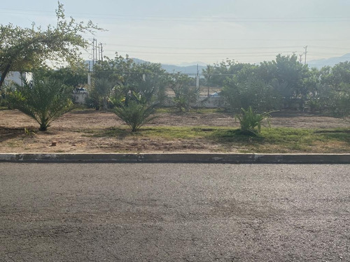 En Venta Parcela De Terreno En Casas Bote A Con Muelle De Embarcación De 120mts En Lechería