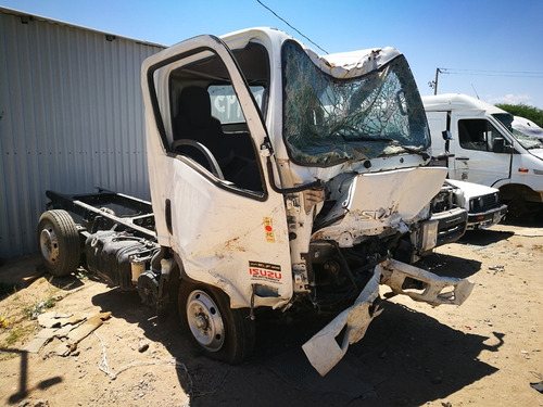 Imagen 2 de 11 de Isuzu Elf 200 Diesel Modelo 2016 Desarme