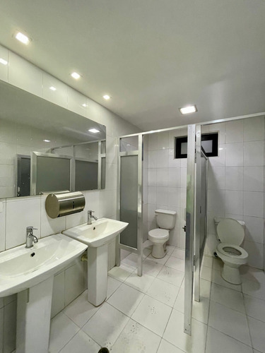 Imagen 7 de 7 de Oficina Moderna En Alquiler En La Vina 330m2 C-6205940