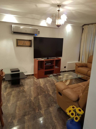 Imagen 2 de 12 de Loa Palos Grandes. Alquilo Excelente Apartamento