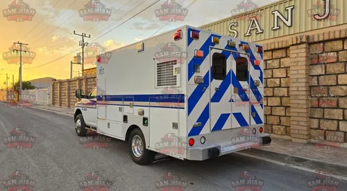 Ambulancia Dodge Ram Diesel 2015 $900,000m.n
