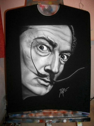 Diseño Rostro Salvador Dalí En Aerografia Sobre Playera