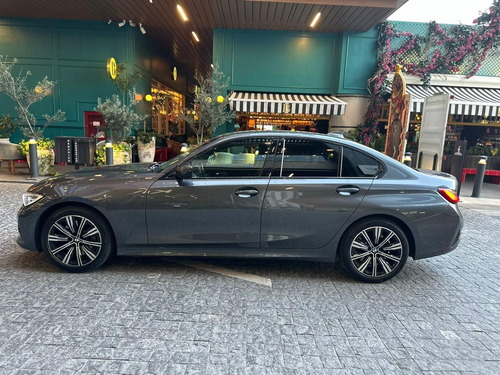 BMW Serie 3 2.0 330ia Luxury Line At