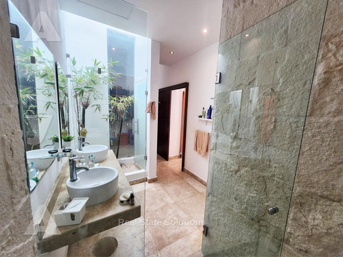 Casa En Venta De 2 Recámaras, Estudio Tv, Piscina, Sm 307, Doctores, Cancún