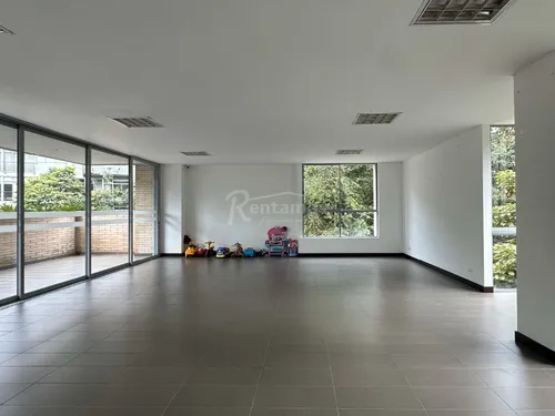 Apartamento En Arriendo En Castropol. Cod A775999