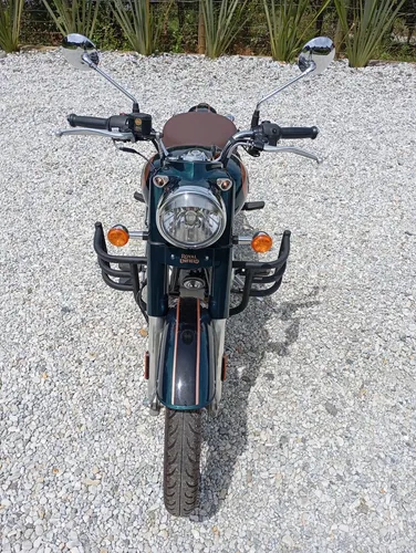 Royal Enfield Classic 350 Green 2024